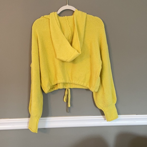 Yellow American Eagle Cropped Hoodie - Picture 5 of 5